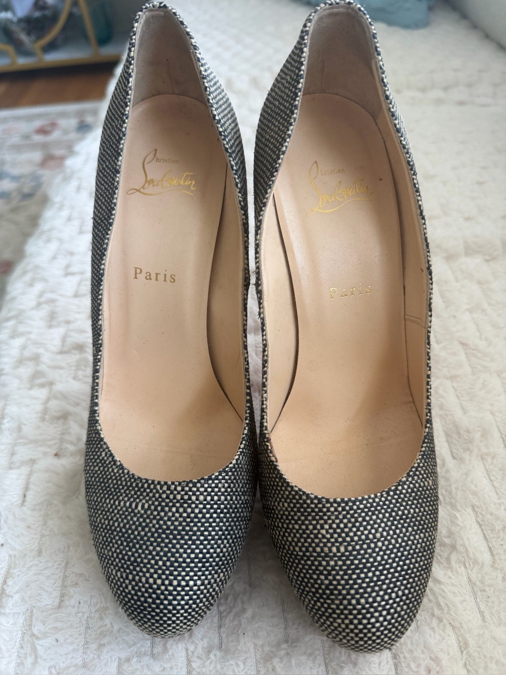 Christian Louboutin Black and White Tweed Round-Toe Pumps Size 10 hills 5.5”